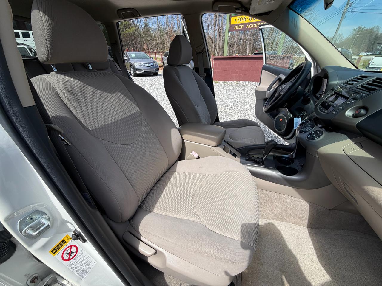 Toyota RAV4 Limited I4 2WD 2007