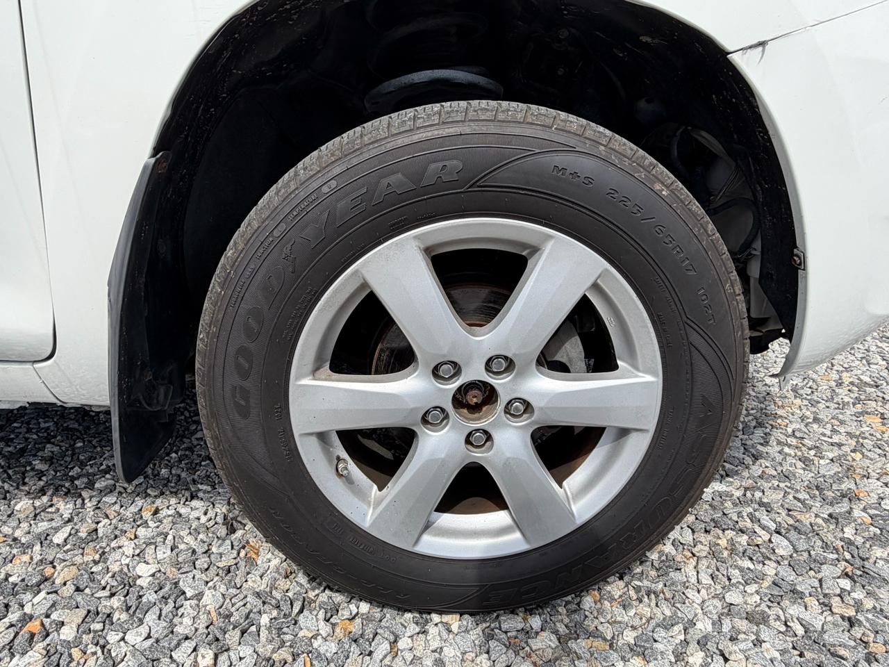 Toyota RAV4 Limited I4 2WD 2007