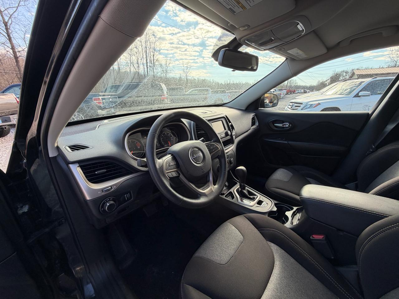 Jeep Cherokee Sport FWD 2016