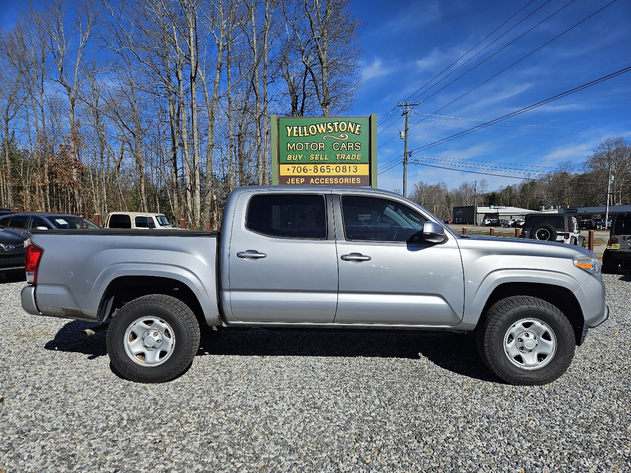 2017 Toyota Tacoma SR5 Double Cab Long Bed I4 6AT 2WD