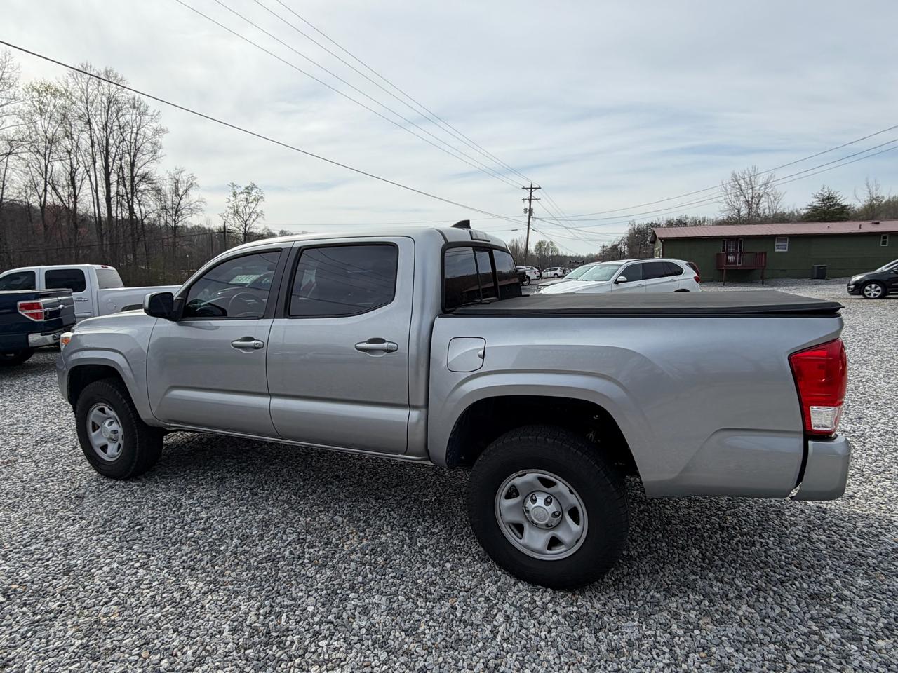Toyota Tacoma SR5 Double Cab Long Bed I4 6AT 2WD 2017