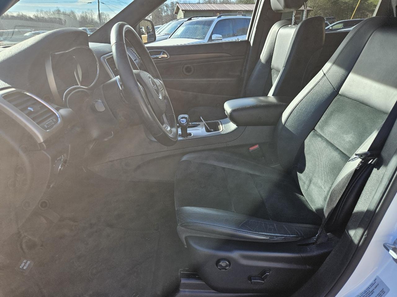 Jeep Grand Cherokee Altitude 4x2 2015