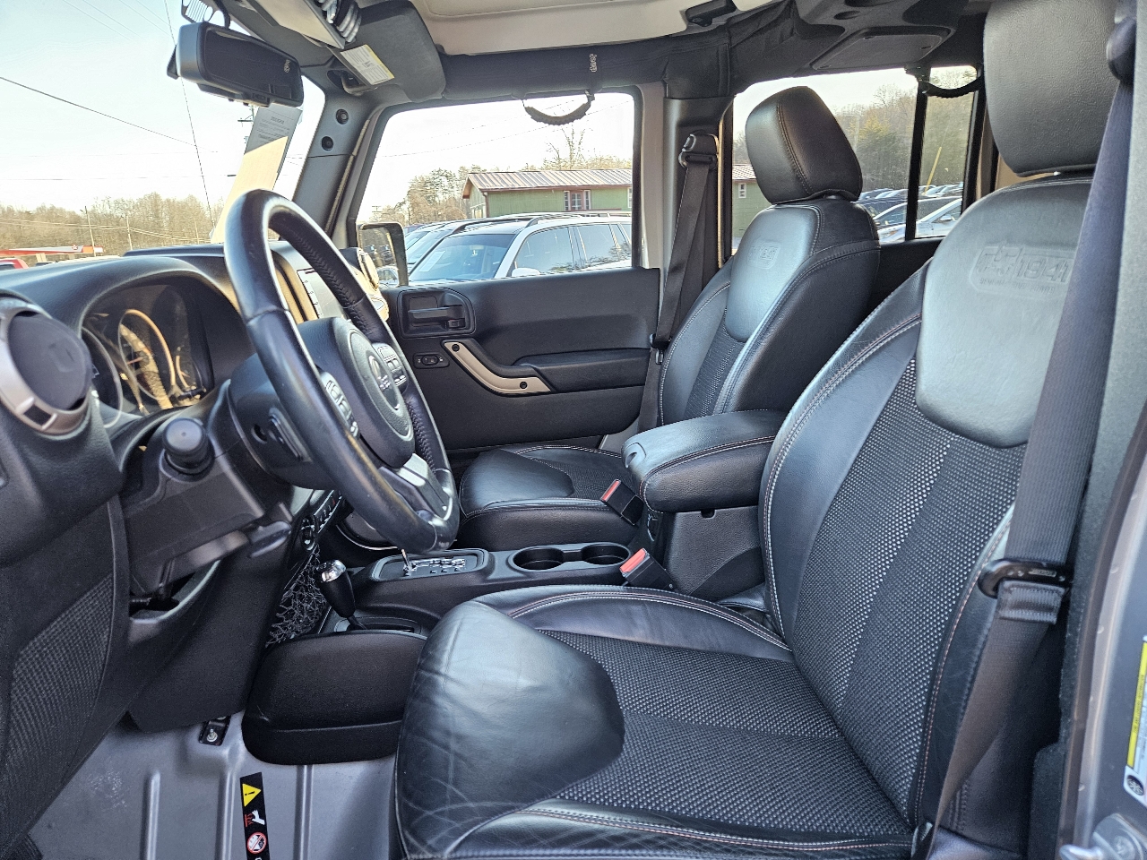 Jeep Wrangler Unlimited Sahara 4WD 2017