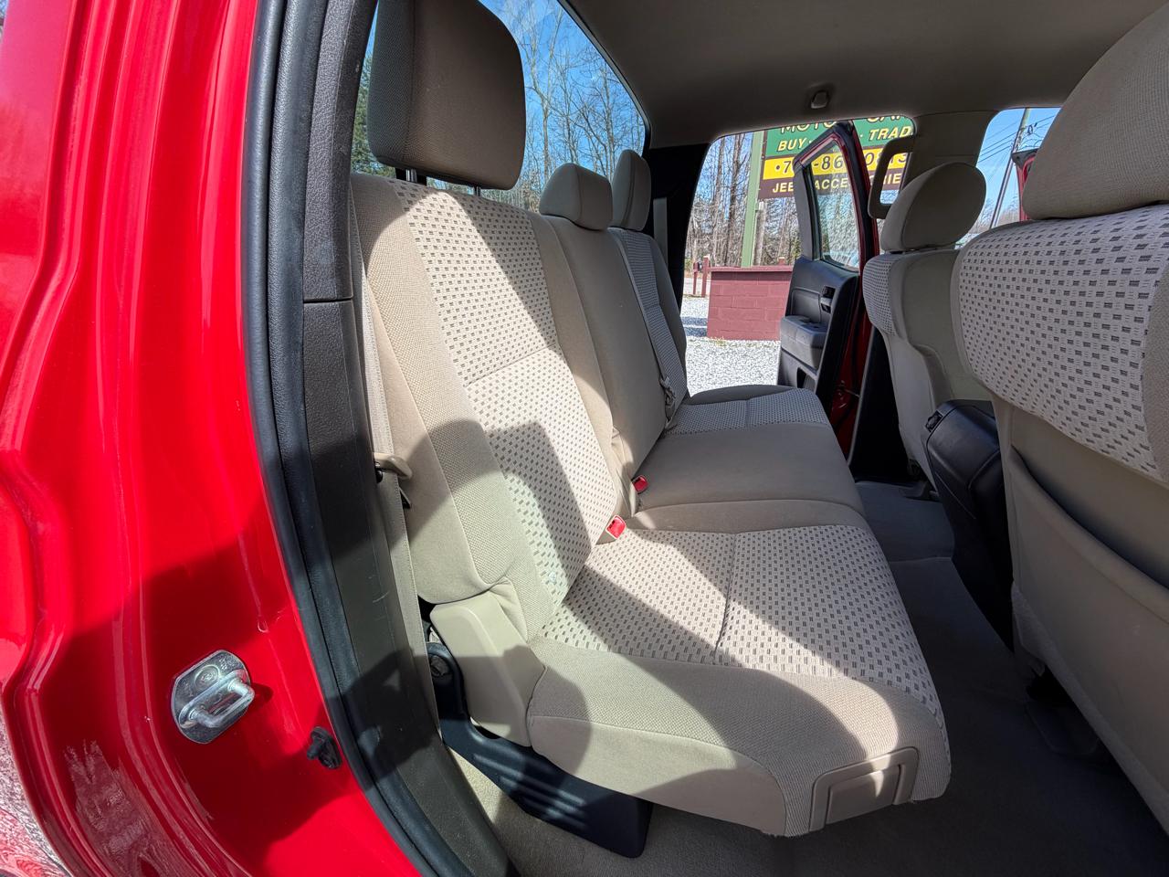 Toyota Tundra Tundra-Grade Double Cab 4.6L 4WD 2010