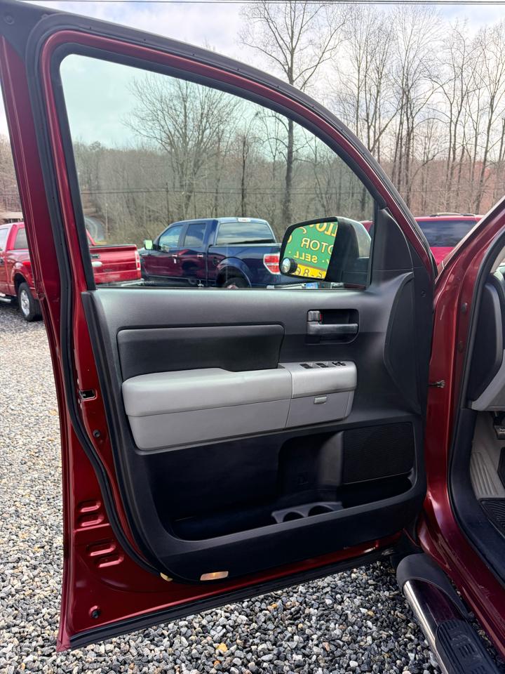 Toyota Tundra SR5 CrewMax 5.7L 2WD 2008