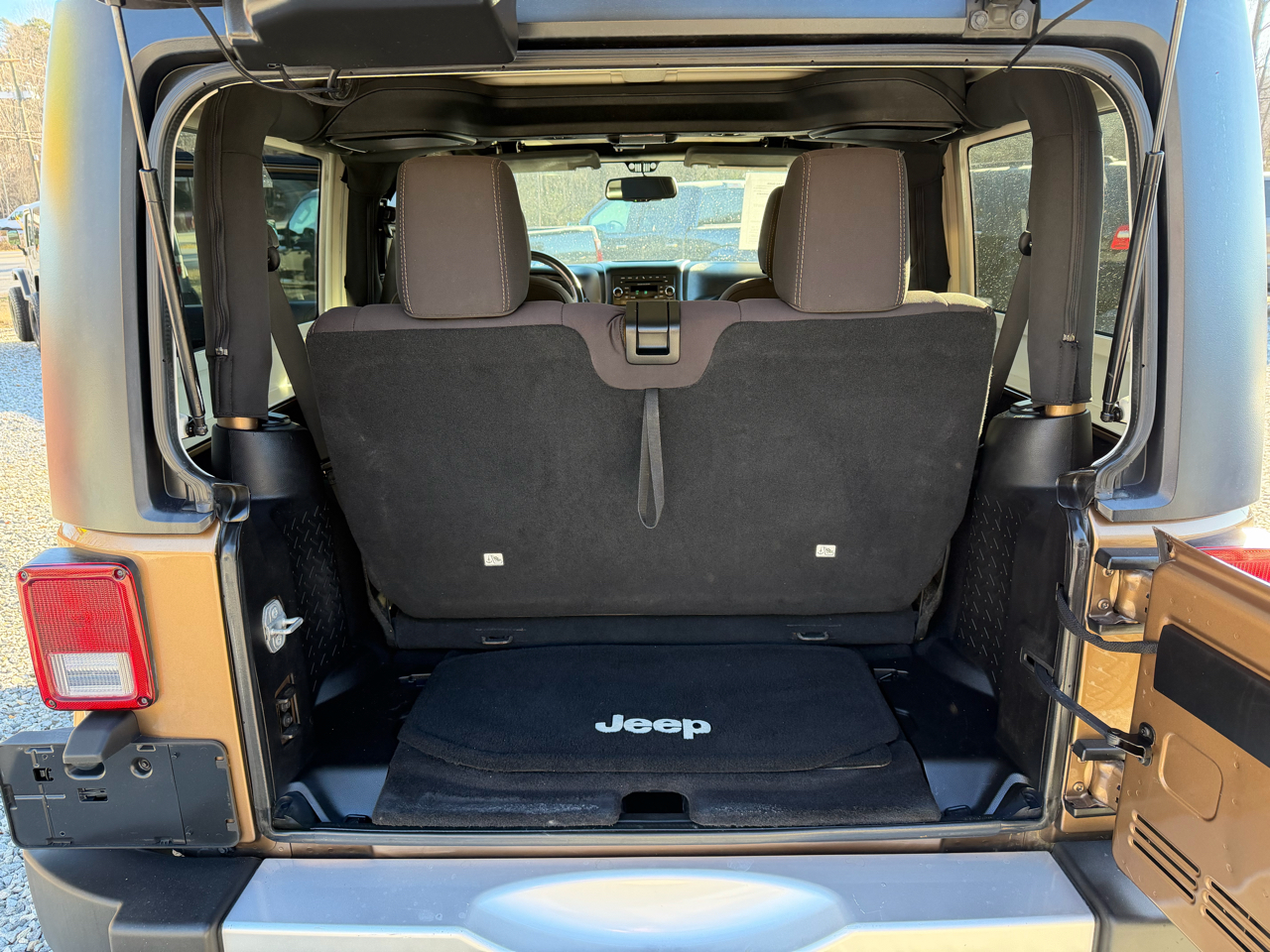 Jeep Wrangler Sahara 4WD 2015