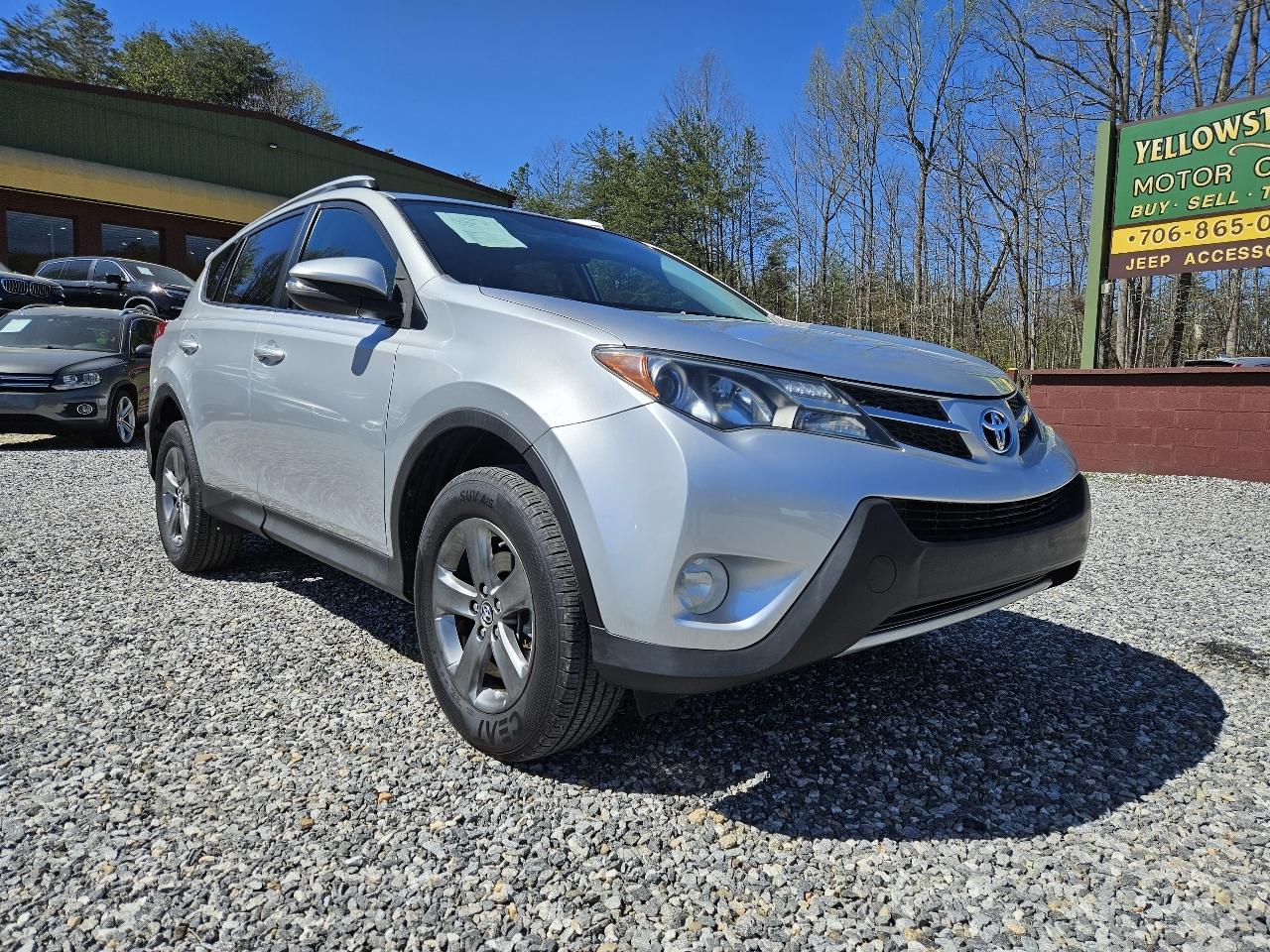 Toyota RAV4 XLE FWD 2015