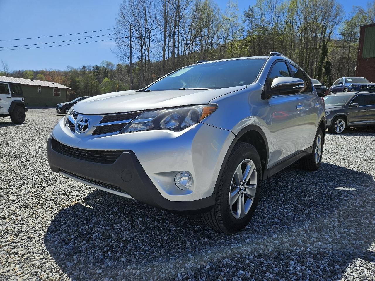Toyota RAV4 XLE FWD 2015
