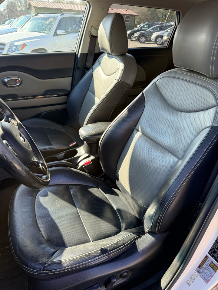 Kia Soul + w/Signature 2.0 Special Edition 2016