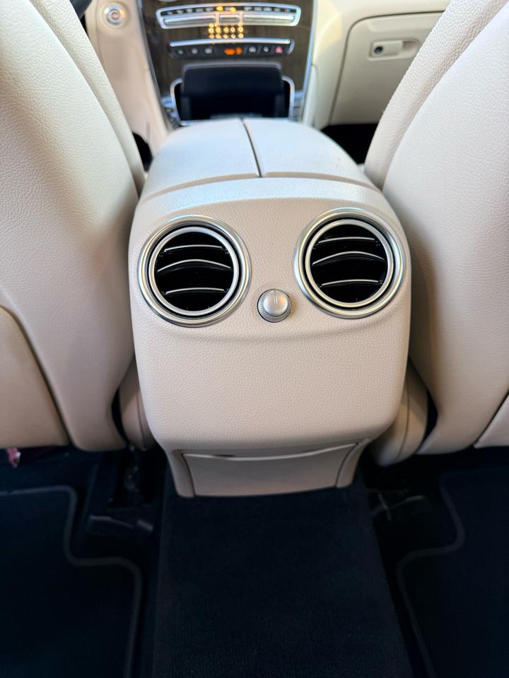 Mercedes-Benz GLC-Class GLC300 2020