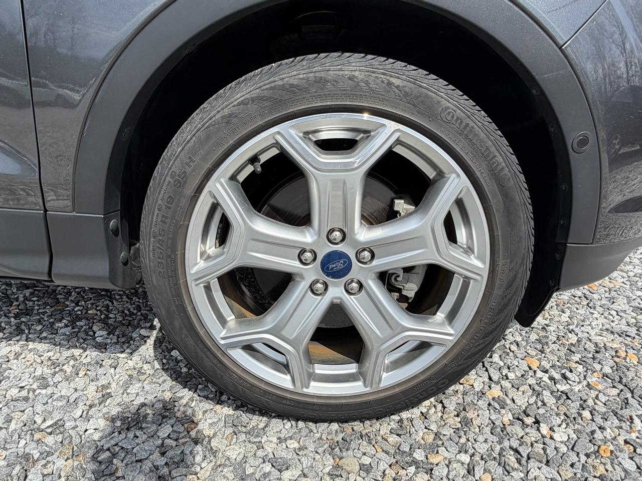 Ford Escape Titanium 4WD 2019