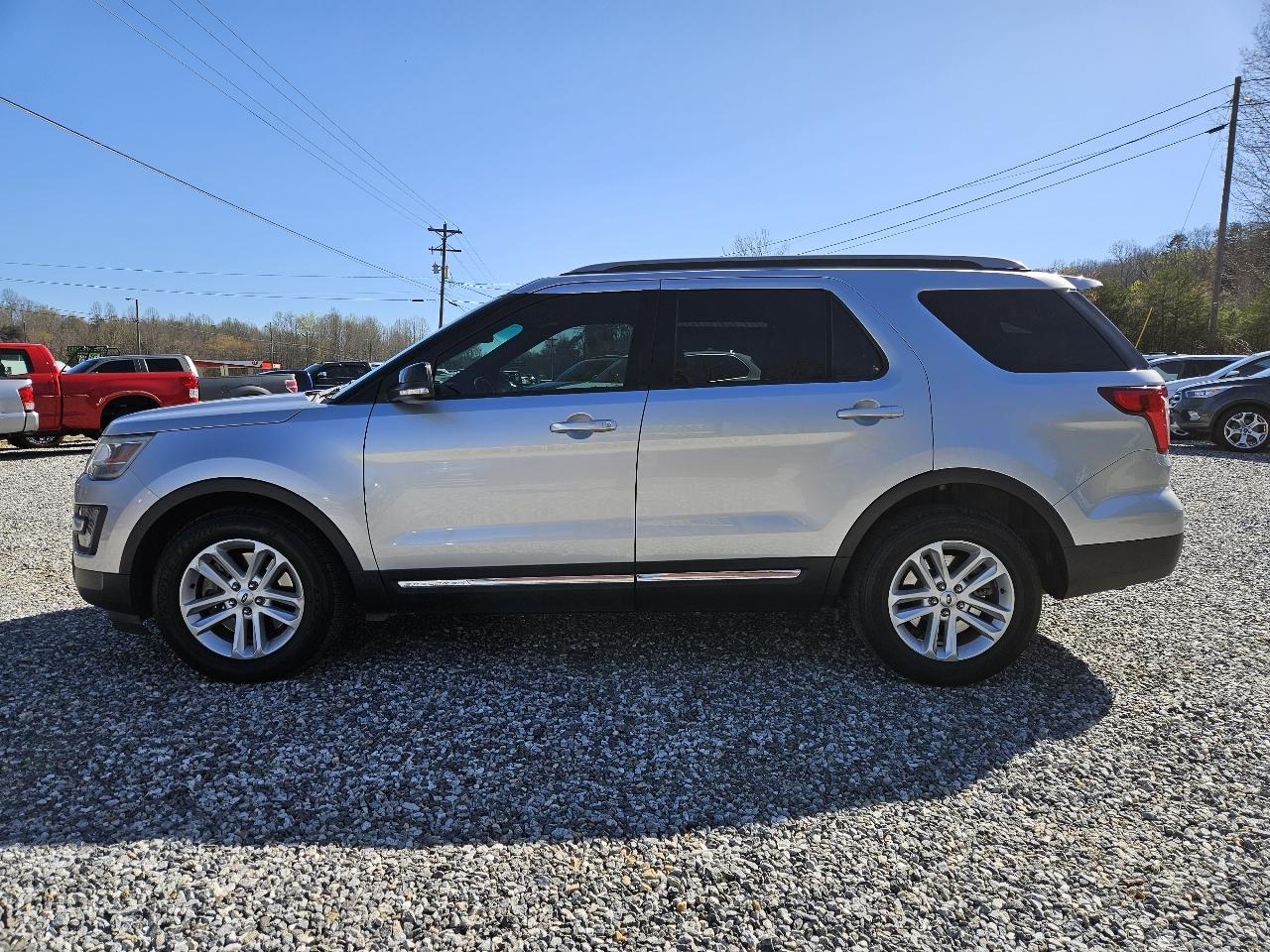 Ford Explorer XLT FWD 2016