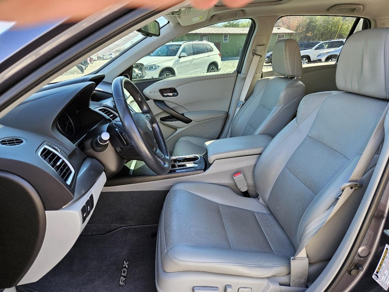 Acura RDX 6-Spd AT w/ Technology Package 2017