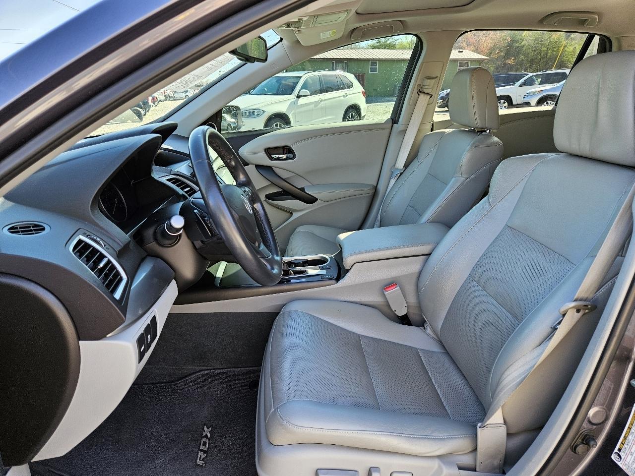 Acura RDX 6-Spd AT w/ Technology Package 2017