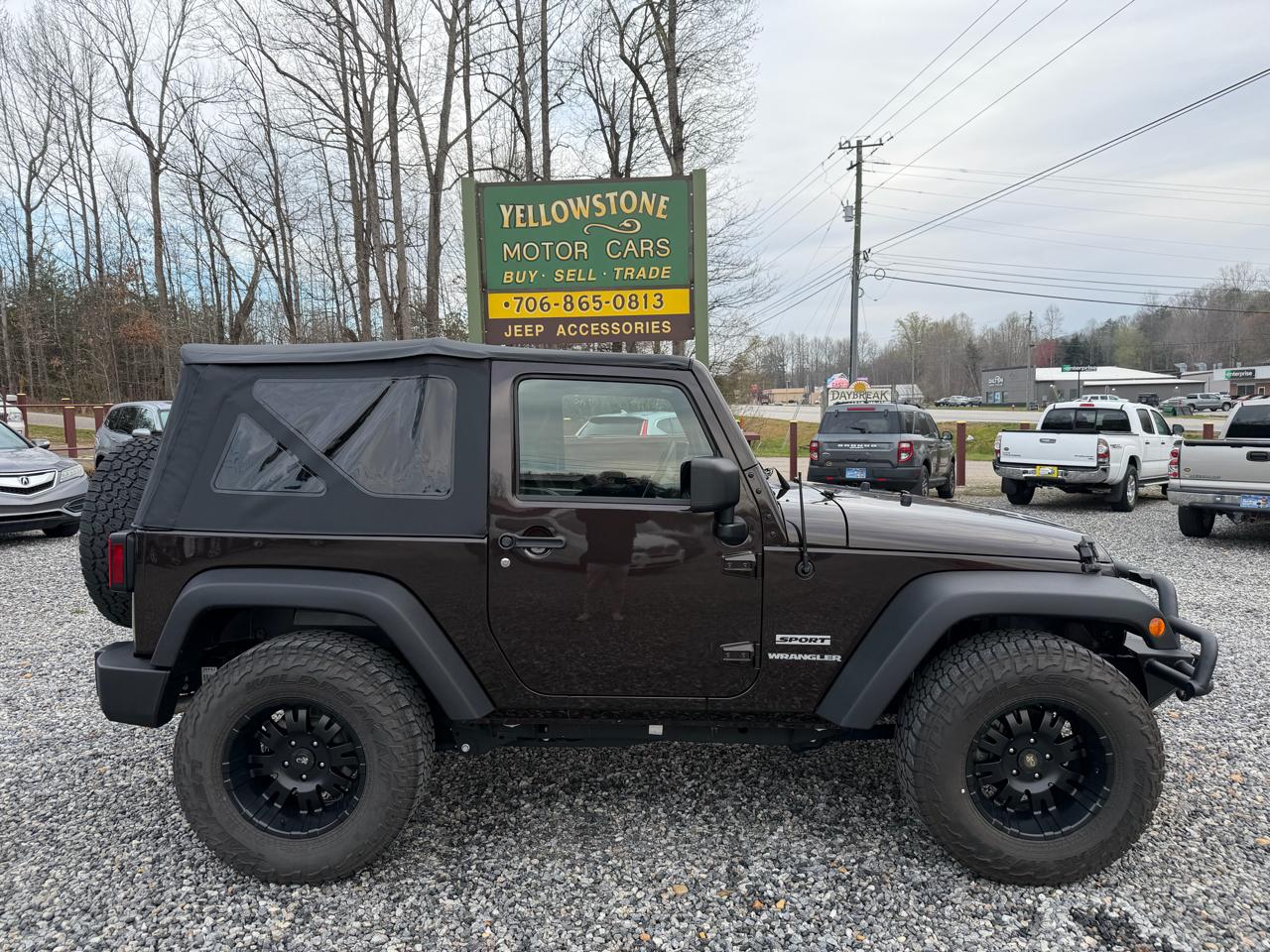 Jeep Wrangler Sport 4WD 2013