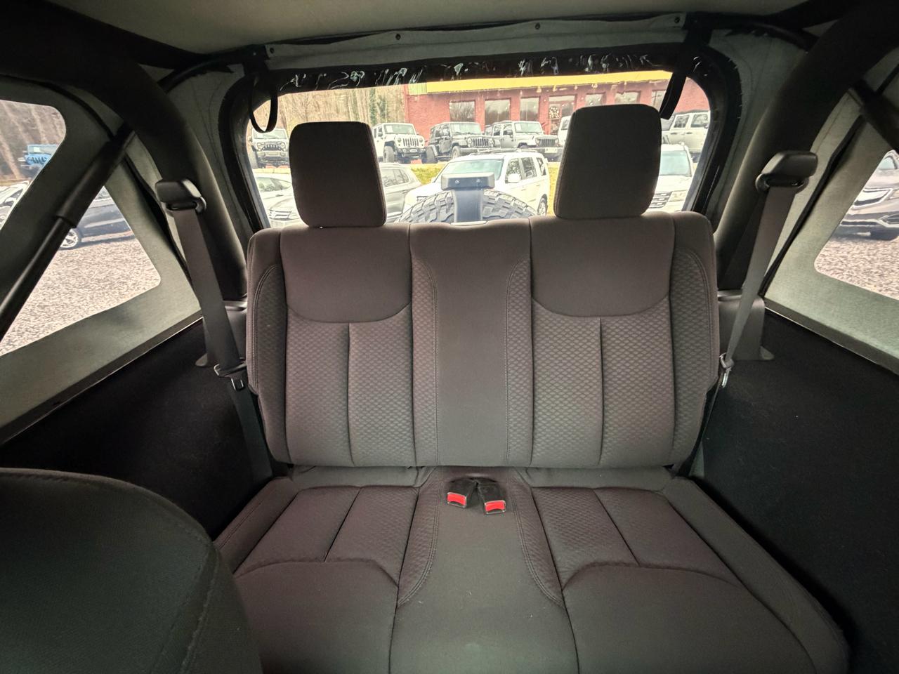 Jeep Wrangler Sport 4WD 2013