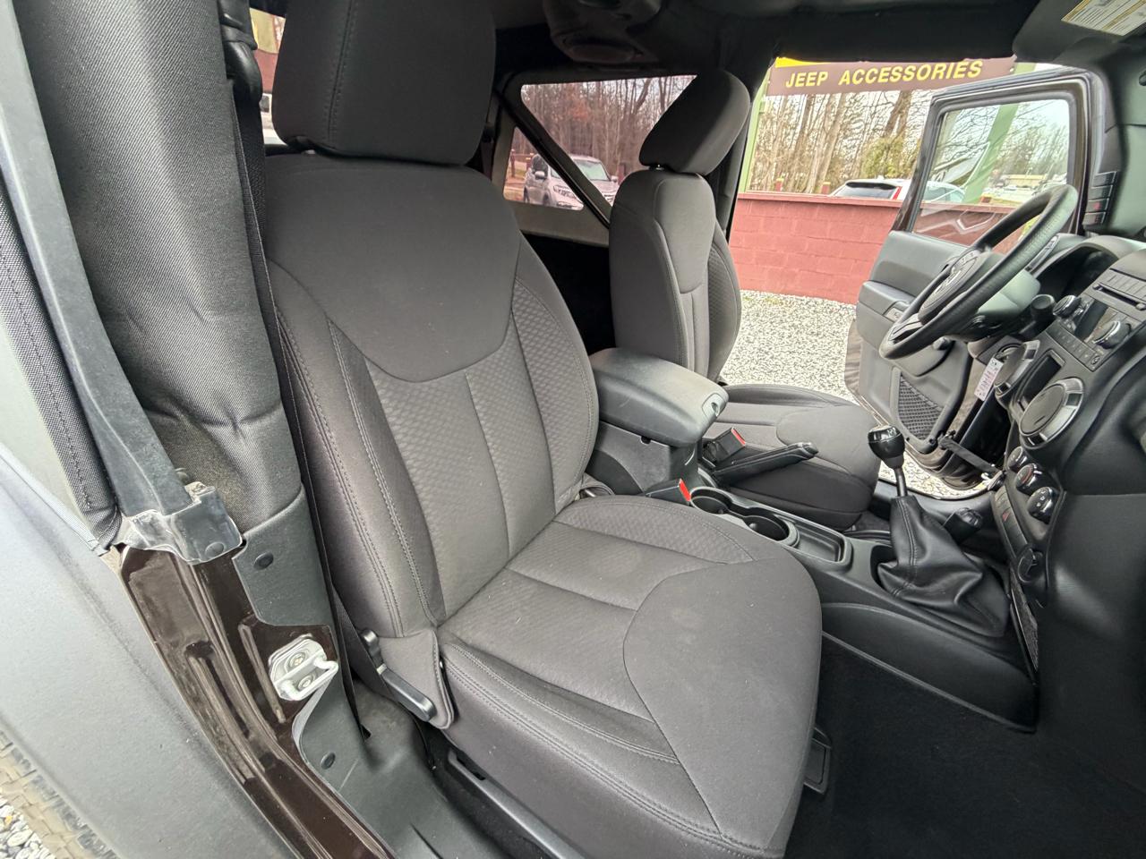 Jeep Wrangler Sport 4WD 2013