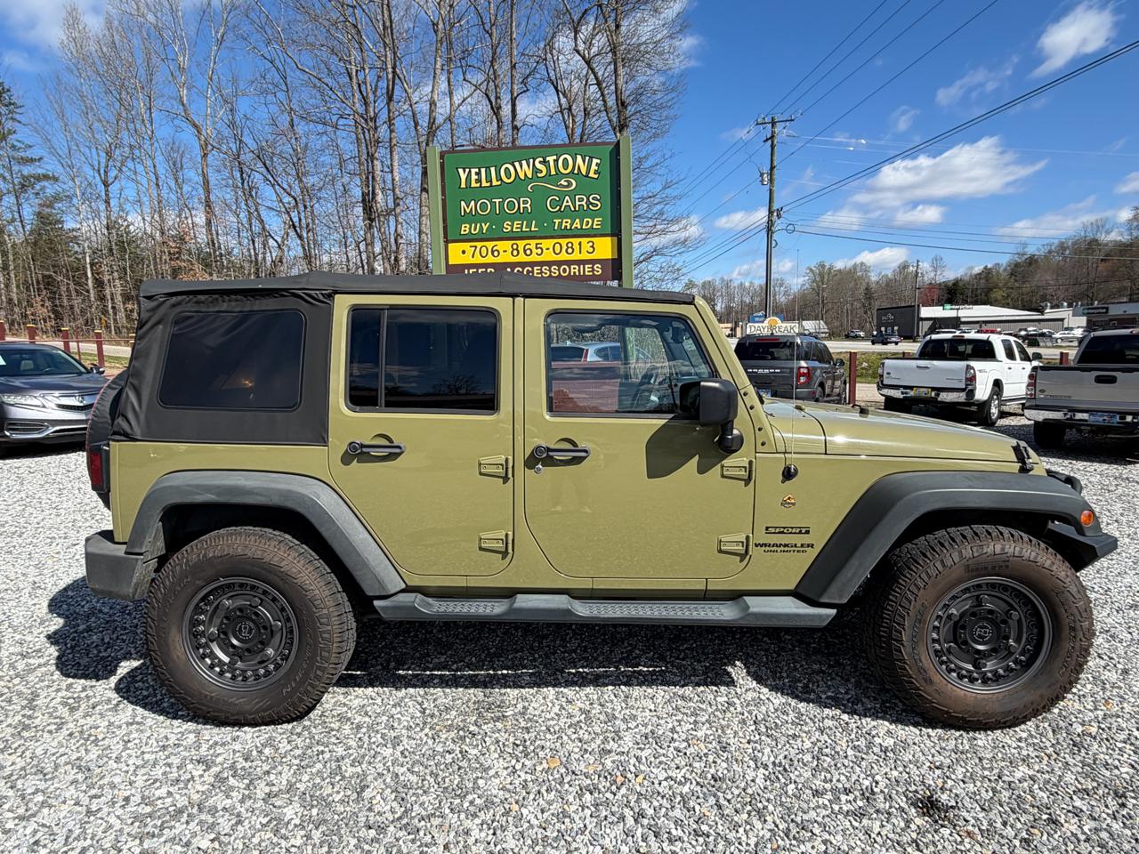 Jeep Wrangler Unlimited Sport 4WD 2013