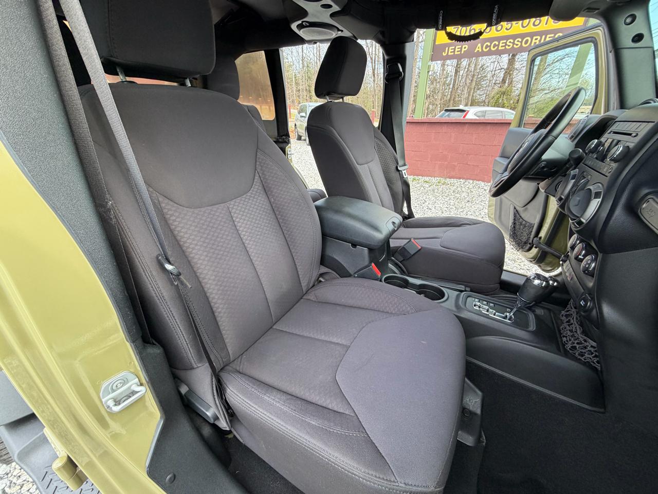 Jeep Wrangler Unlimited Sport 4WD 2013