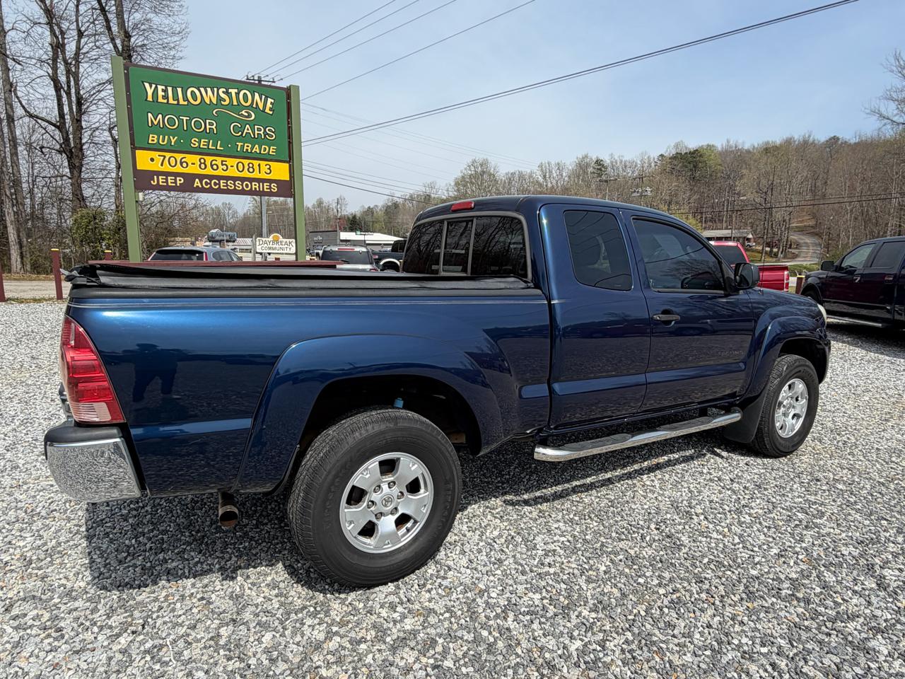 Toyota Tacoma PreRunner Access Cab V6 Automatic 2WD 2005