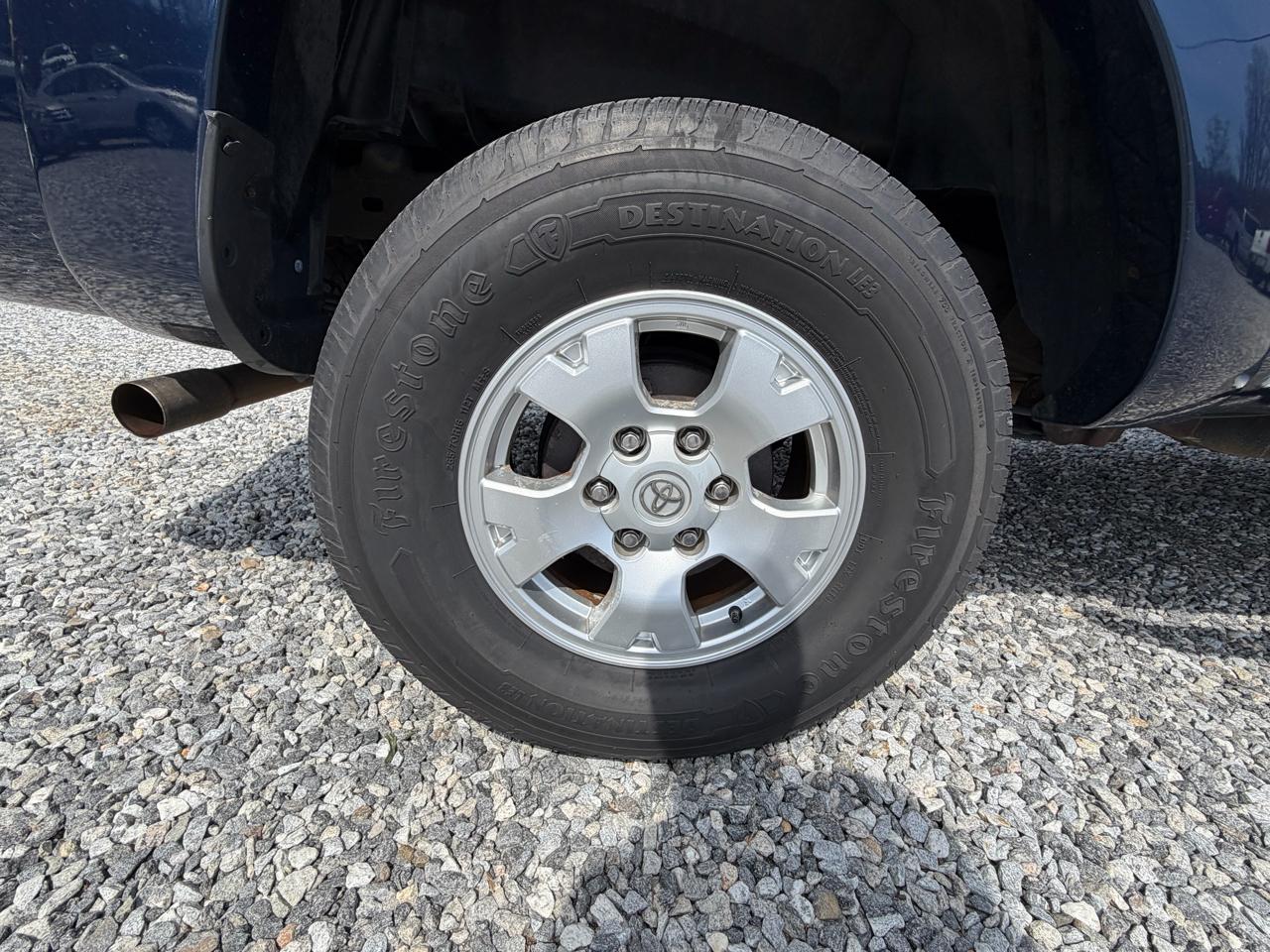 Toyota Tacoma PreRunner Access Cab V6 Automatic 2WD 2005
