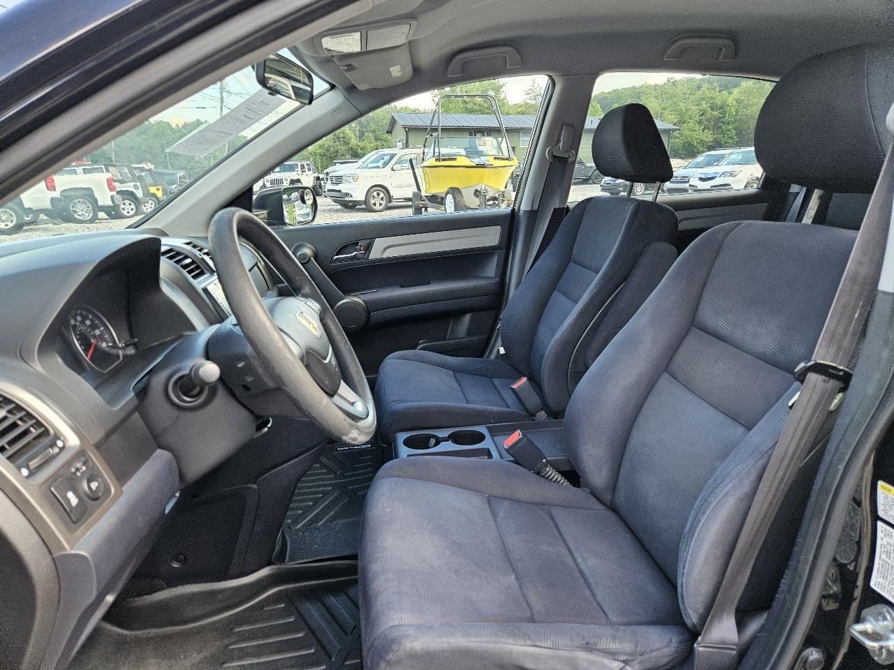 Honda CR-V LX 2WD 5-Speed AT 2011