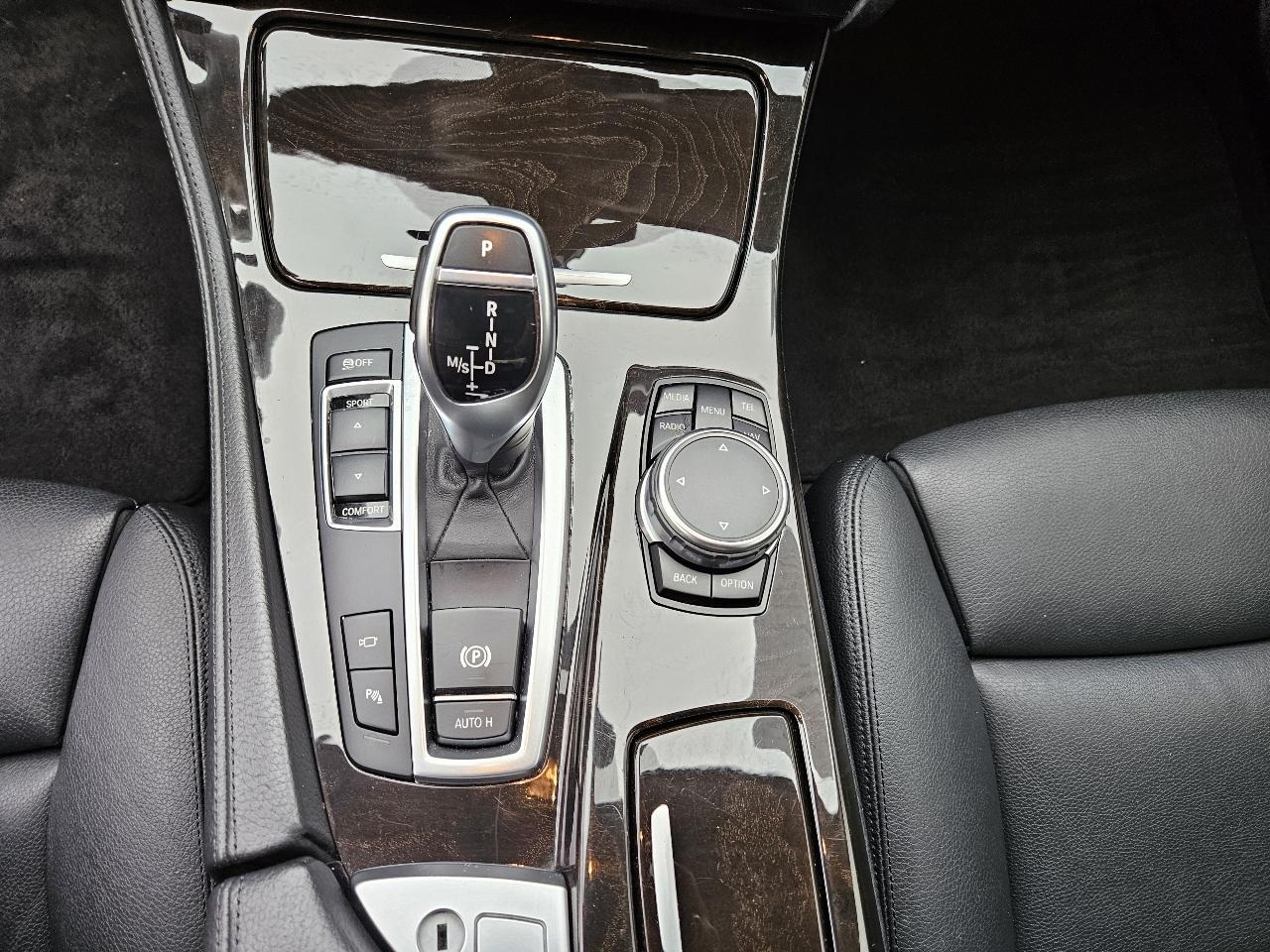 BMW 5-Series 535i 2016
