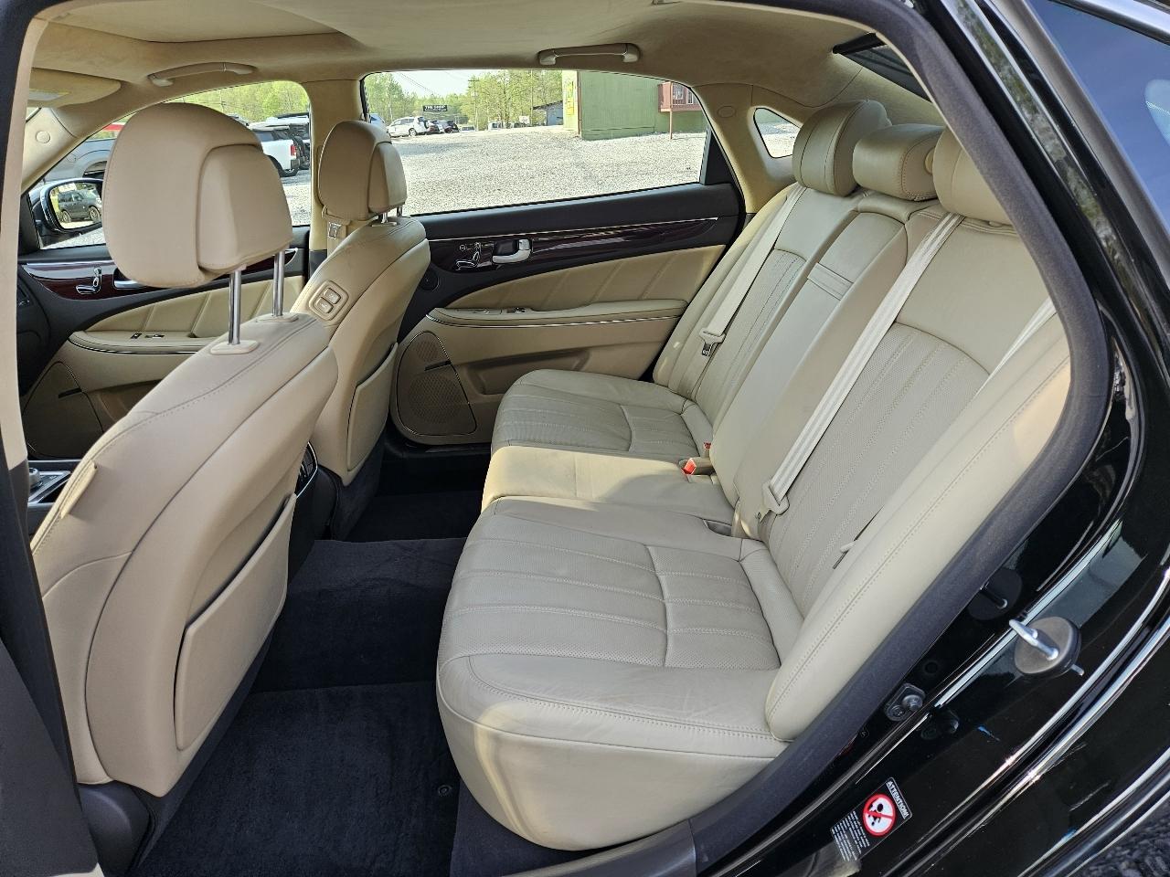 Hyundai Equus Signature 2013