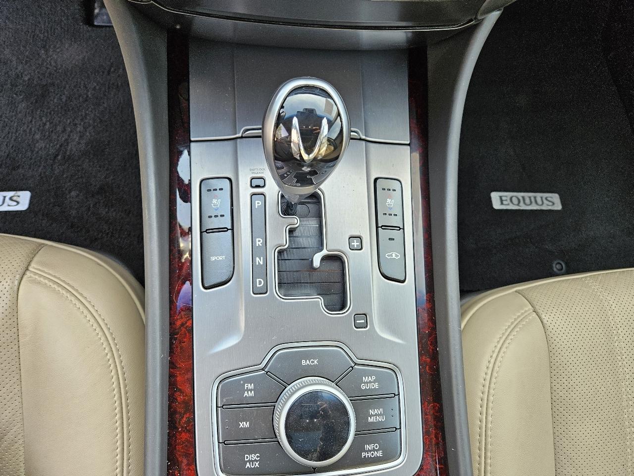 Hyundai Equus Signature 2013