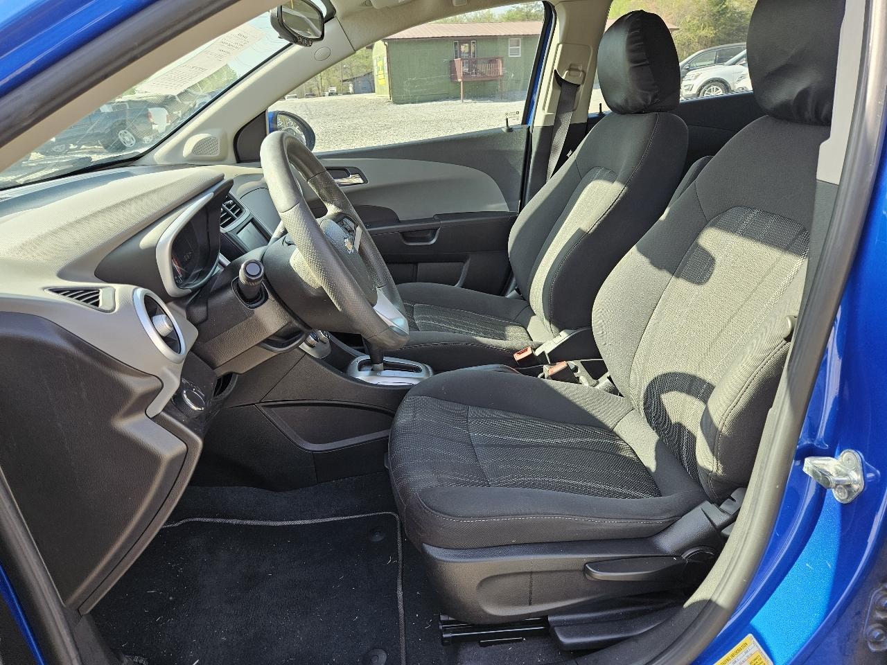 Chevrolet Sonic LT Auto Sedan 2017