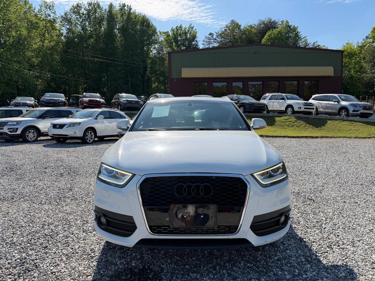 Audi Q3 2.0T quattro Premium Plus 2015