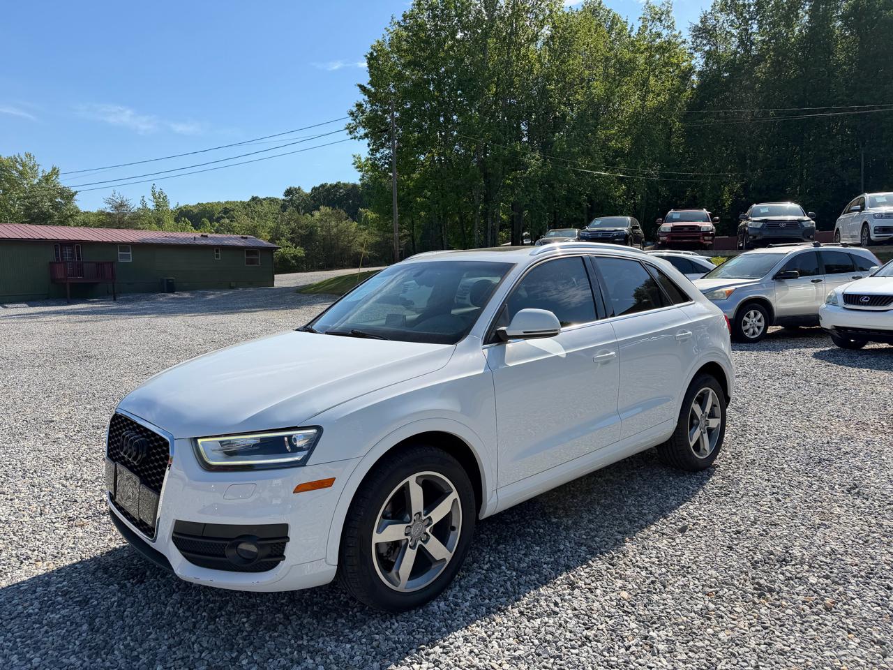Audi Q3 2.0T quattro Premium Plus 2015