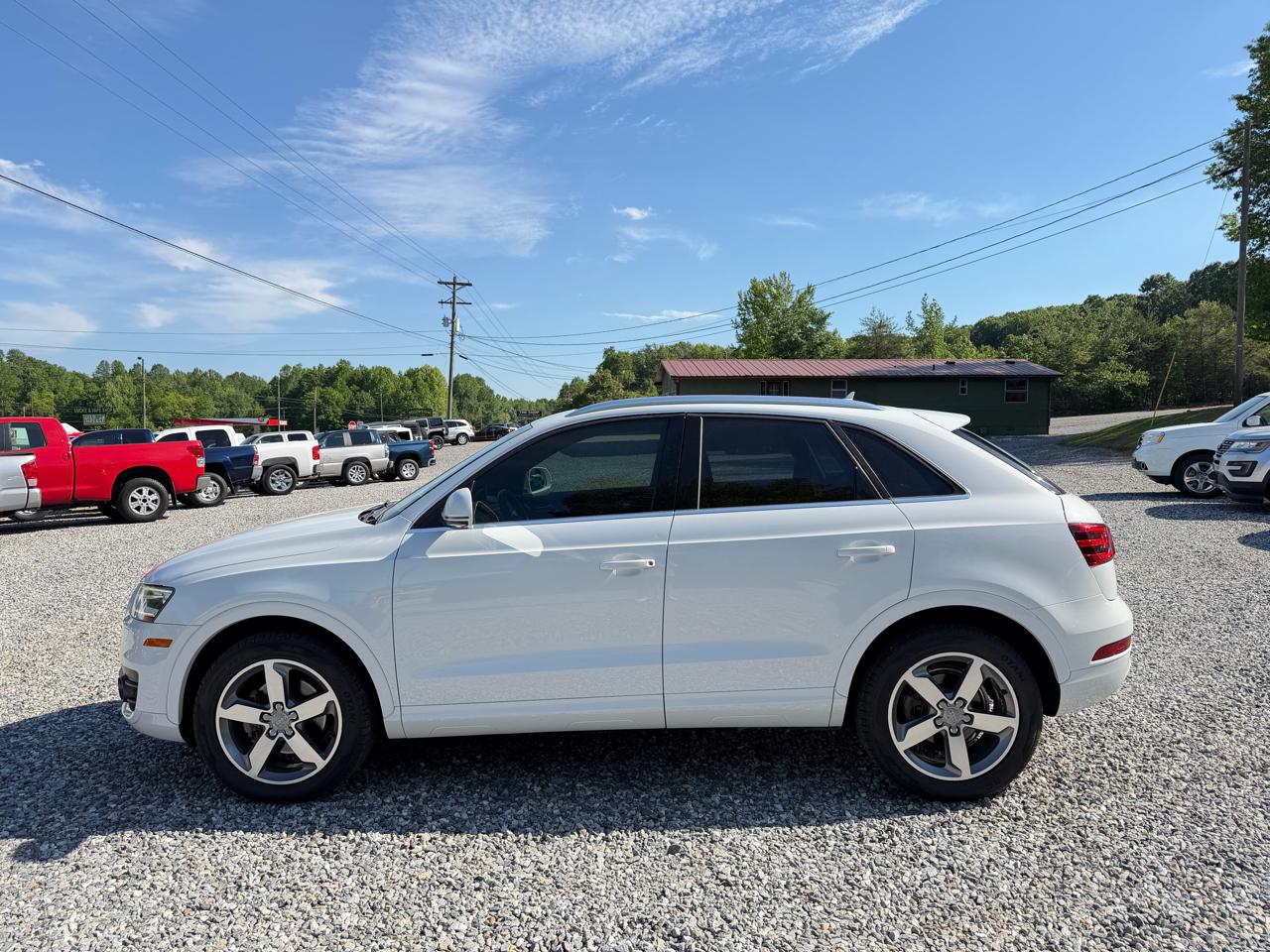 Audi Q3 2.0T quattro Premium Plus 2015