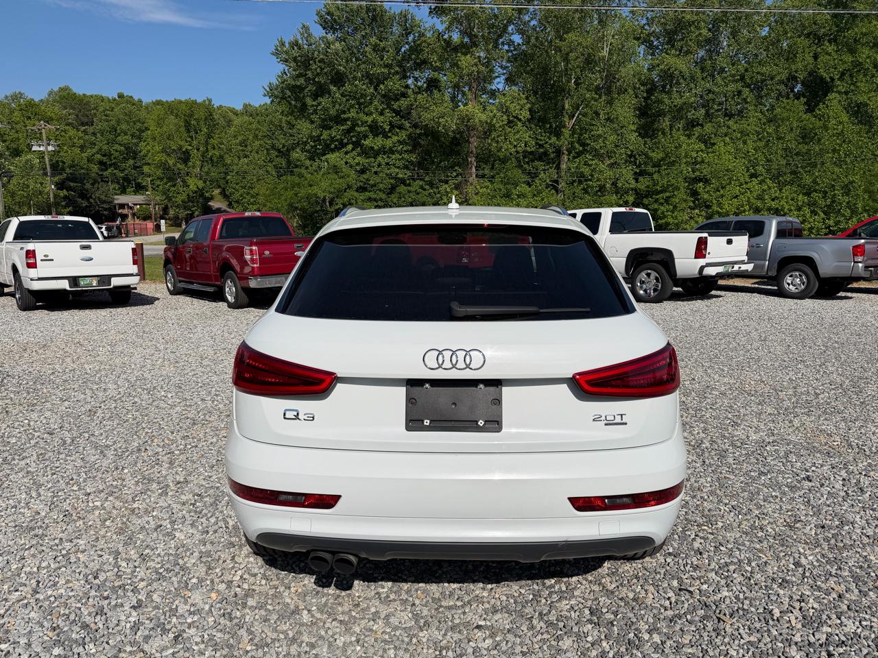 Audi Q3 2.0T quattro Premium Plus 2015