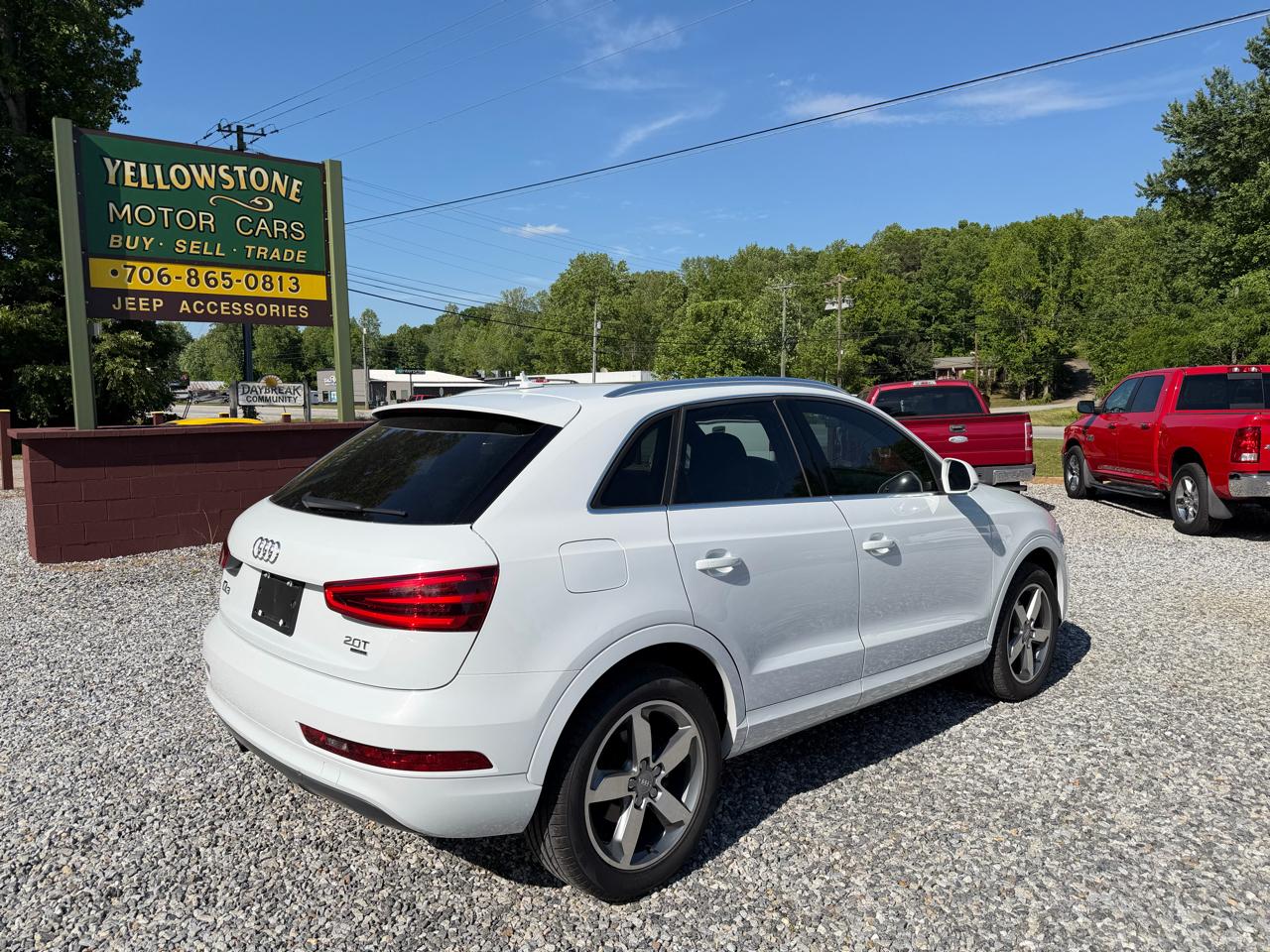 Audi Q3 2.0T quattro Premium Plus 2015