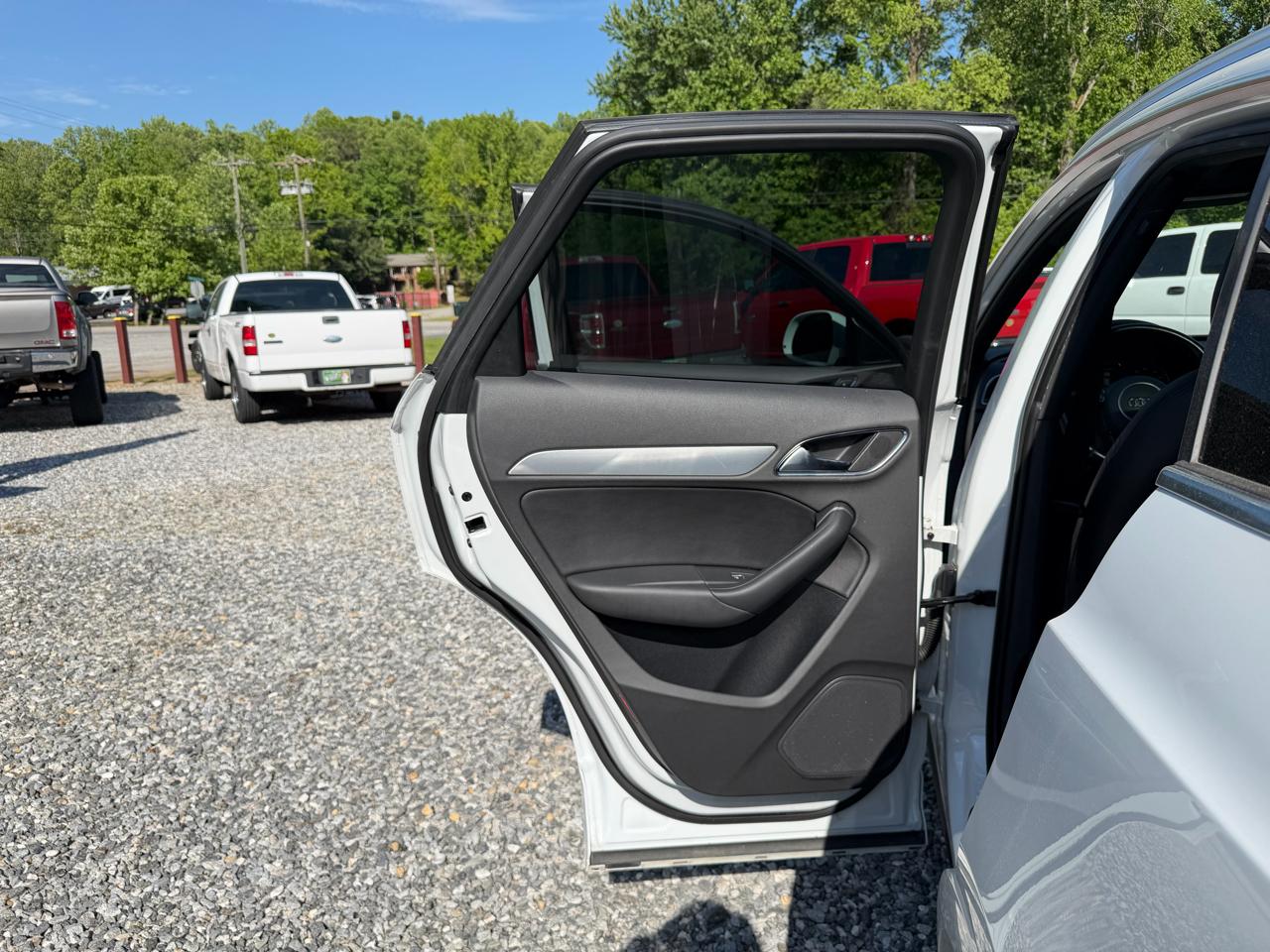 Audi Q3 2.0T quattro Premium Plus 2015