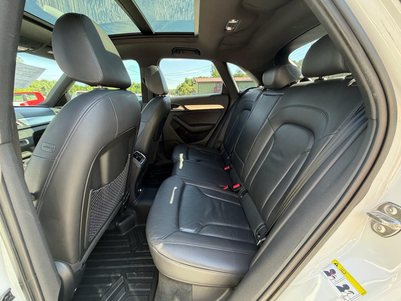 Audi Q3 2.0T quattro Premium Plus 2015