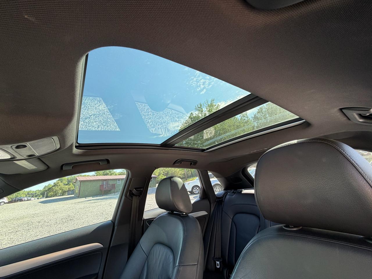 Audi Q3 2.0T quattro Premium Plus 2015