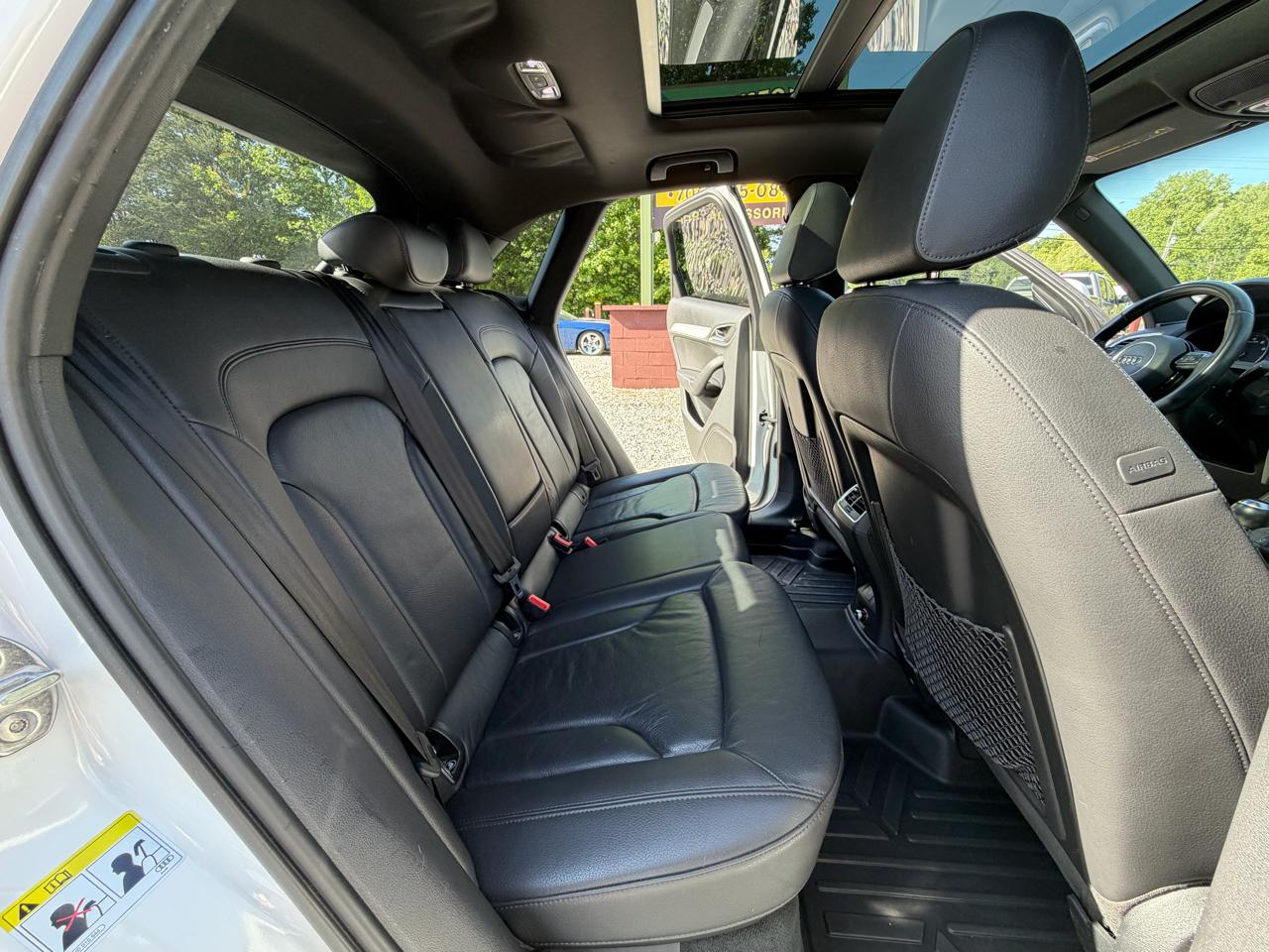 Audi Q3 2.0T quattro Premium Plus 2015