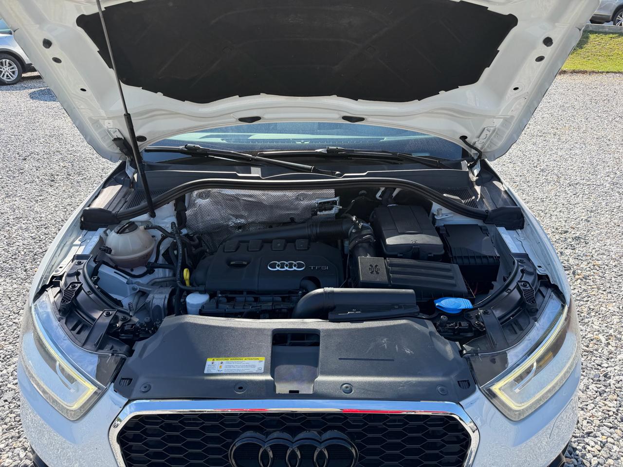 Audi Q3 2.0T quattro Premium Plus 2015