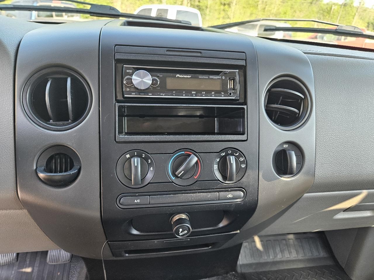 Ford F-150 STX SuperCab 2WD 2006