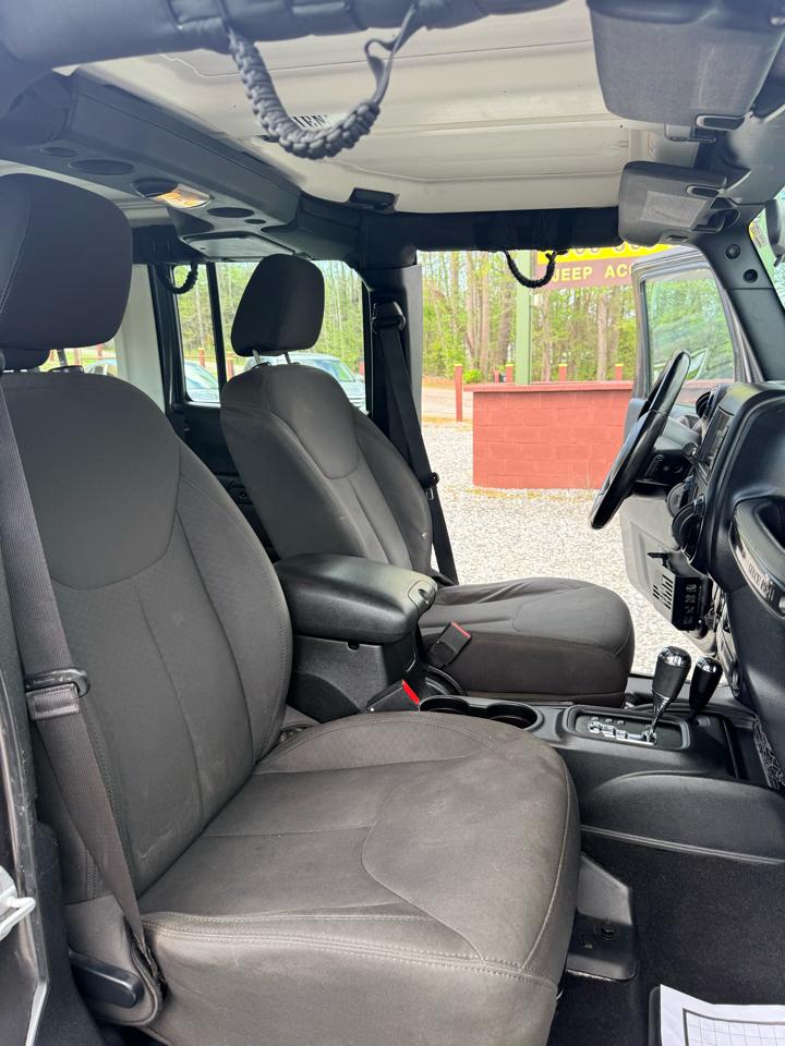 Jeep Wrangler Unlimited Sport 4WD 2017