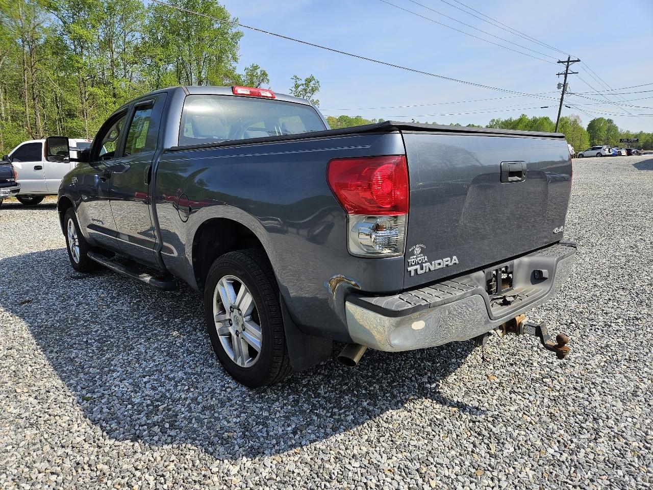 Toyota Tundra SR5 Double Cab 5.7L 4WD 2008