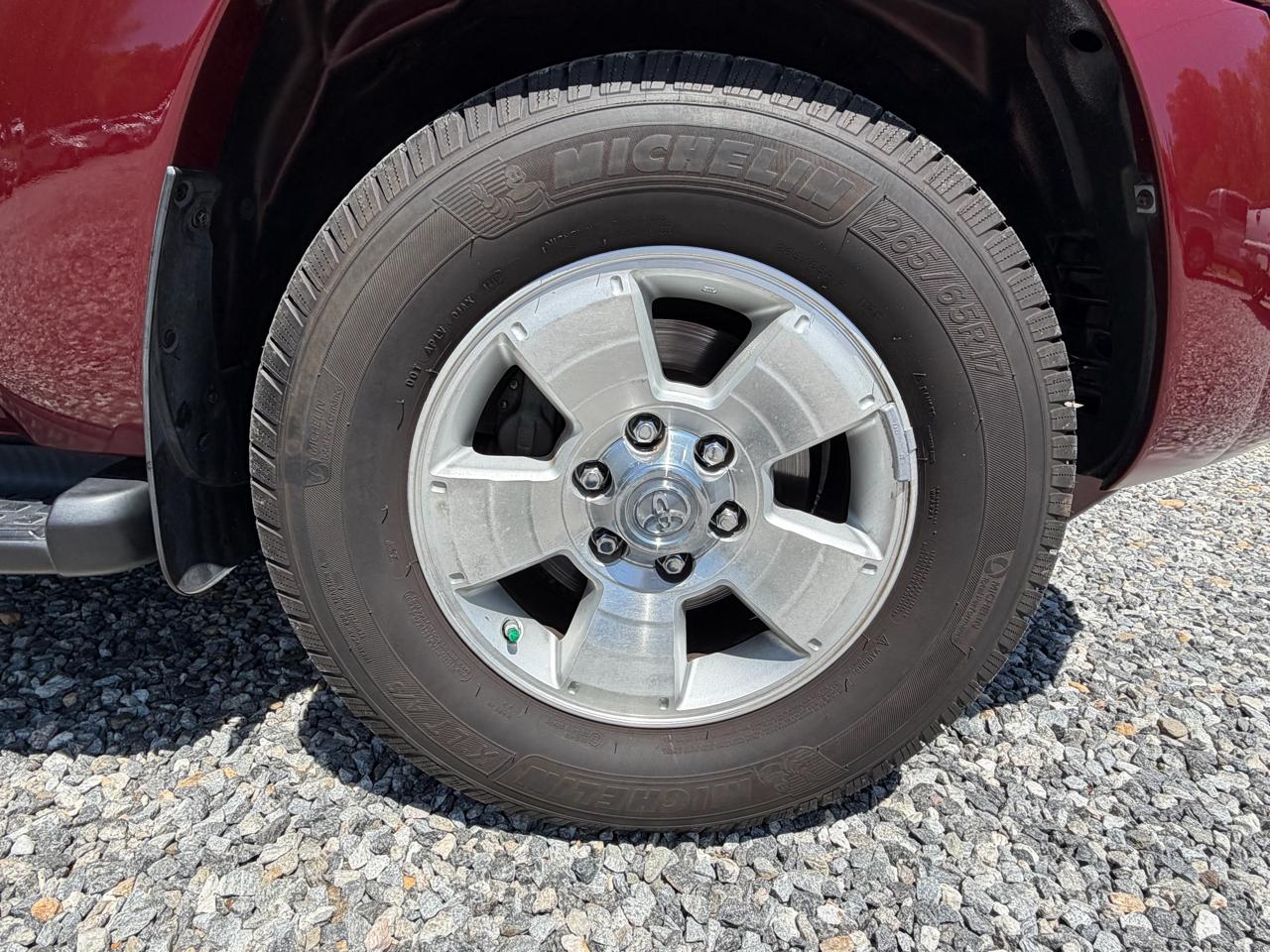 Toyota 4Runner Limited V8 2WD 2005
