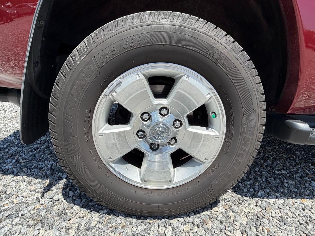 Toyota 4Runner Limited V8 2WD 2005