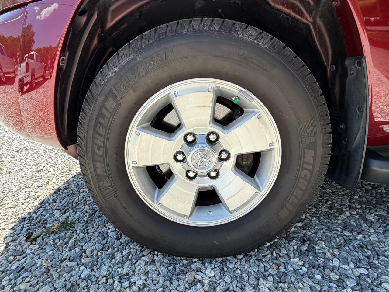 Toyota 4Runner Limited V8 2WD 2005