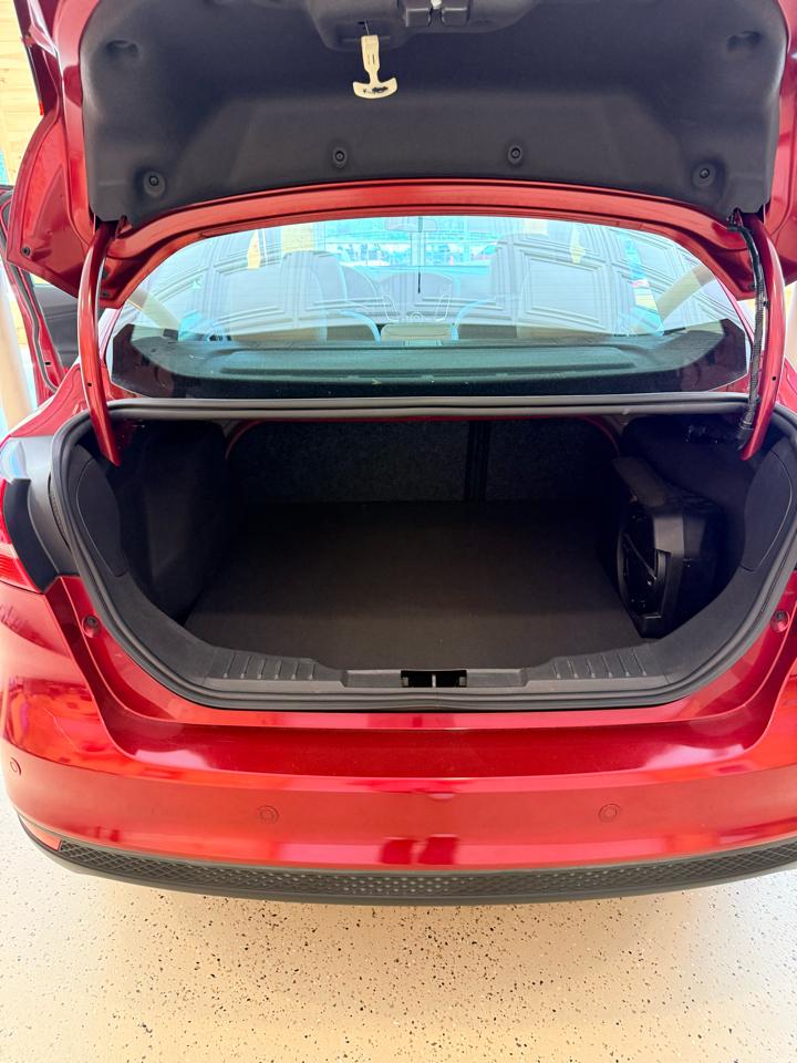 Ford Focus Titanium Sedan 2015