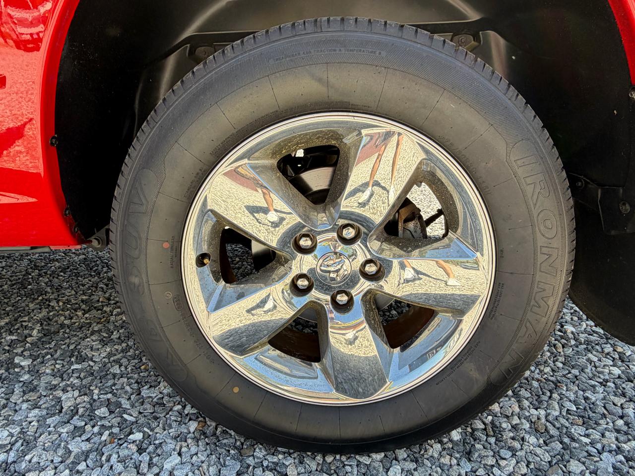 RAM 1500 SLT Crew Cab SWB 4WD 2017