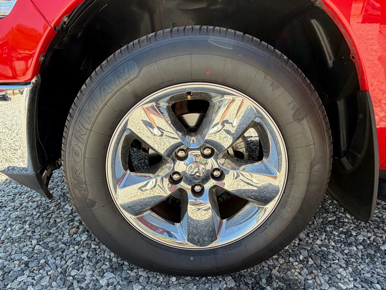 RAM 1500 SLT Crew Cab SWB 4WD 2017