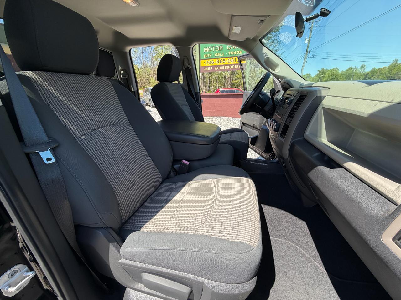 RAM 1500 ST Quad Cab 2WD 2012